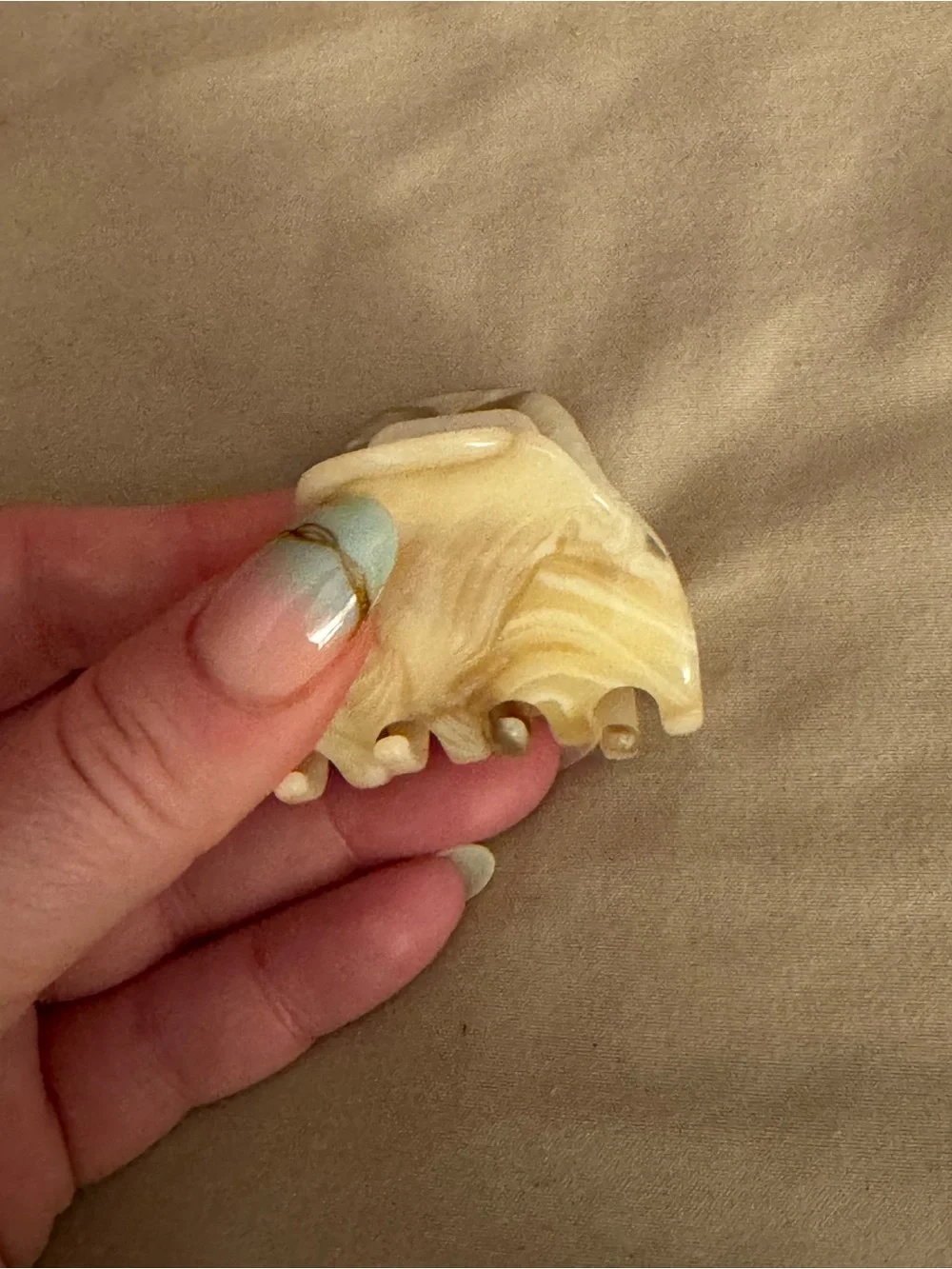 Crown Affair Claw Clip